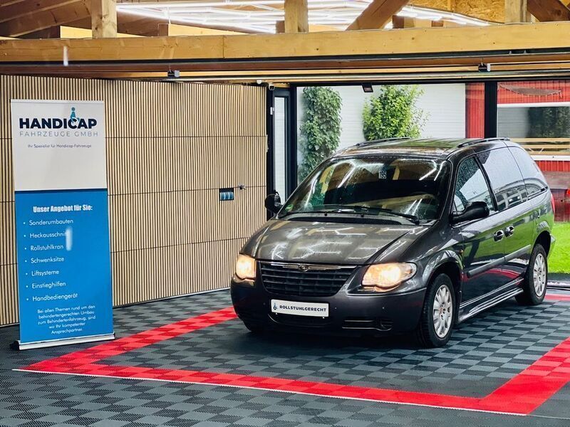 Gebraucht Chrysler Voyager 150 PS (110 kW) 2006 Grau Van / Kleinbus