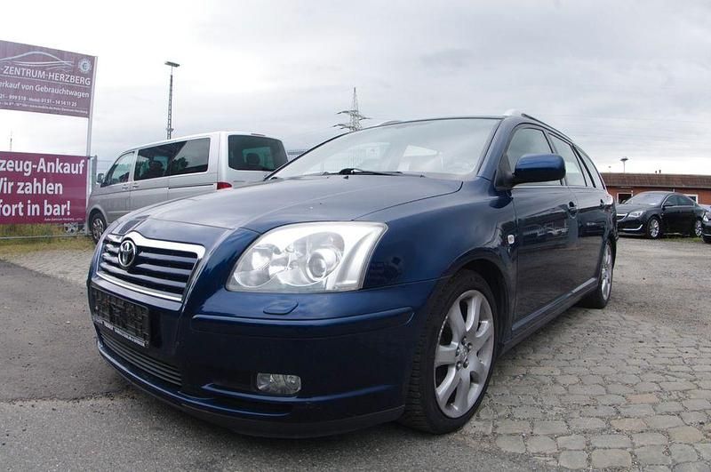 Blau Gebraucht 2004 Toyota Avensis Executive Kombi | 2.190 € (Fairer Preis) - Bild 1/4