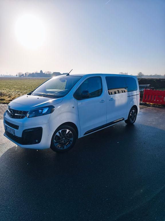 Gebraucht Opel Zafira Life Elegance 177 PS (130 kW) 2020 Weiß Van / Kleinbus