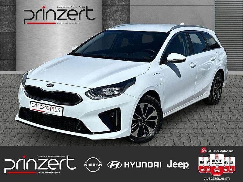 (wd) cararraweiss Gebraucht 2021 Kia Ceed Sportswagon Spirit Kombi | 19.970 € (Fairer Preis) - Bild 1/4