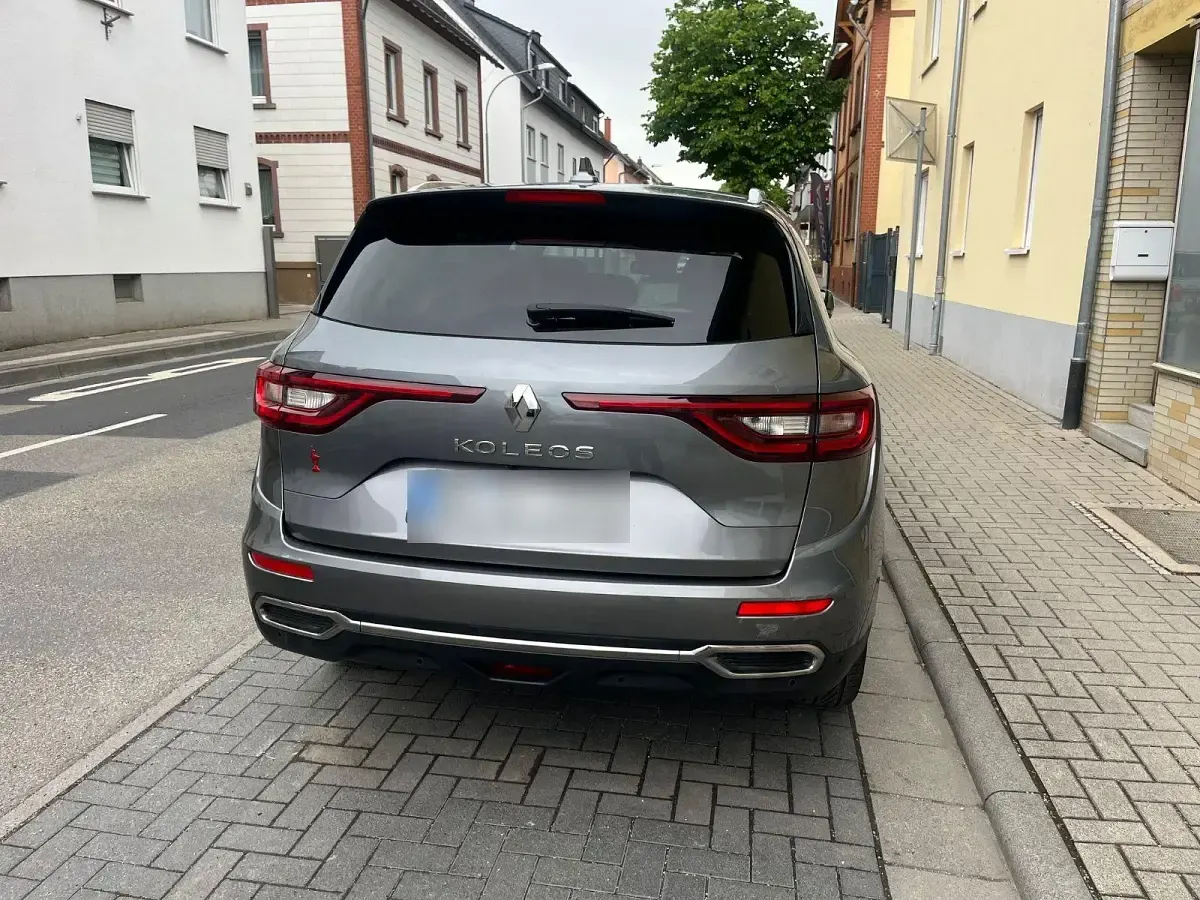 Gebraucht Renault Koleos Life 131 PS (96 kW) 2018 Grau SUV