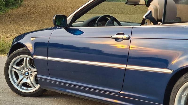 Second-hand BMW 330 Performance 231 CP (169 kW) 2003 Albastru Cabrio