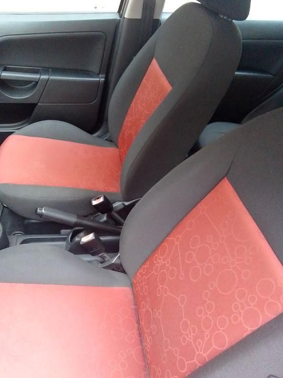 Gebraucht Ford Fiesta Ambiente 69 PS (50 kW) 2007 Schwarz Kleinwagen