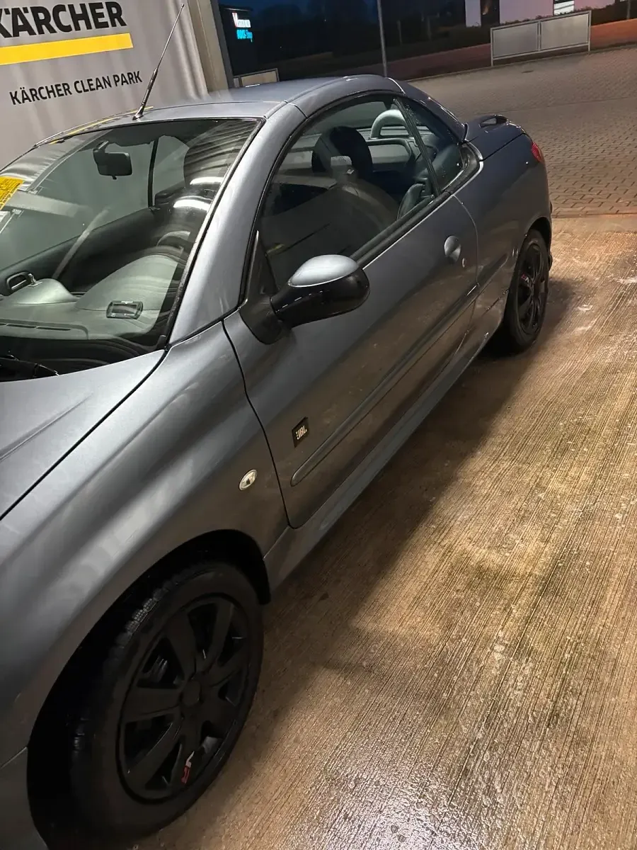 Gebraucht Peugeot 206 CC 109 PS (80 kW) 2006 Grau Cabrio