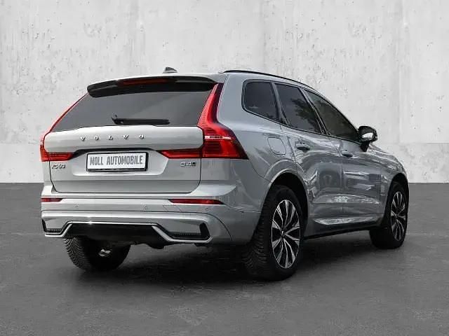 Gebraucht Volvo XC60 Plus 197 PS (144 kW) 2023 Grau SUV