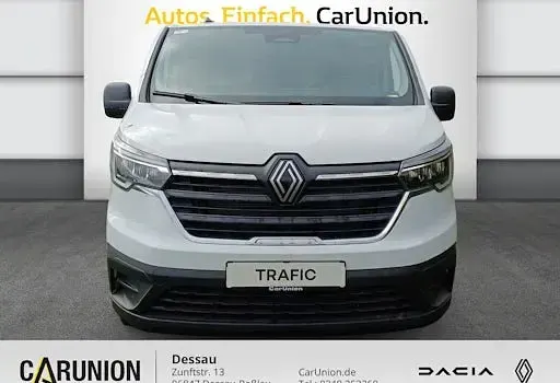 Gebraucht Renault Trafic Komfort 110 PS (80 kW) 2025 Weiß Van / Kleinbus