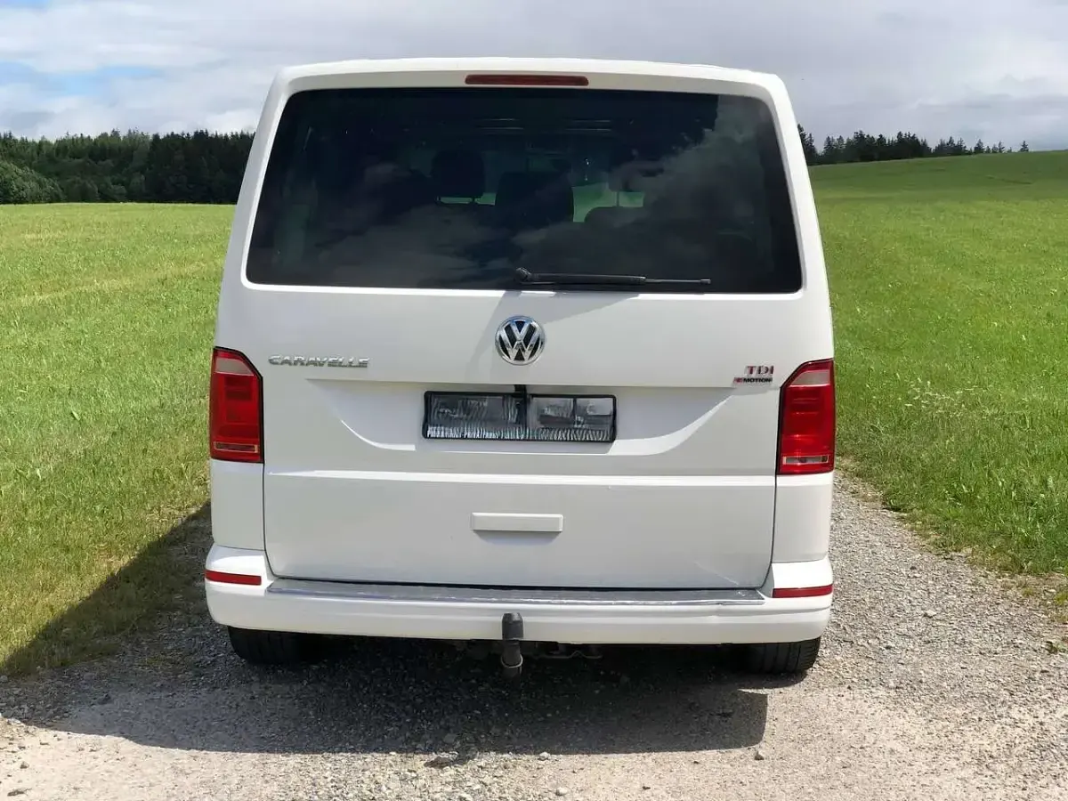 Gebraucht VW Caravelle Comfortline 204 PS (150 kW) 2017 Weiß Van