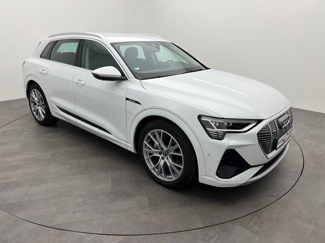 Używany Audi e-tron S-Line 300 kW (408 KM) 2020 Biały SUV