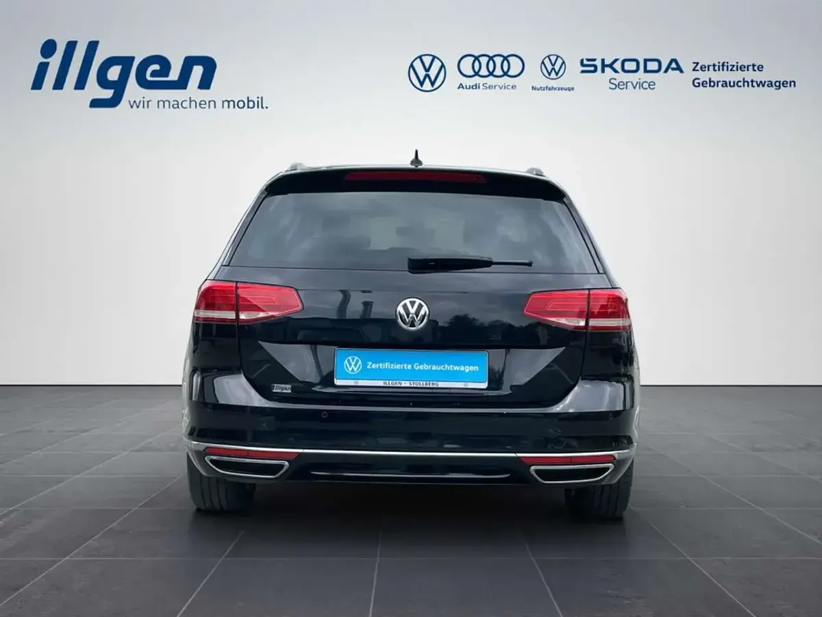 Gebraucht VW Passat Comfortline 190 PS (139 kW) 2019 Schwarz / deep black (metallic) Kombi
