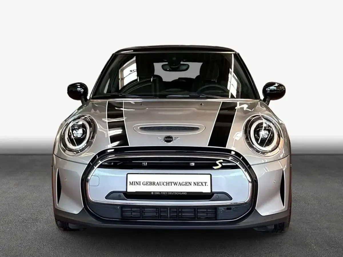 Gebraucht Mini Cooper SE Classic 135 kW (184 PS) 2023 Melting silver iii Kleinwagen