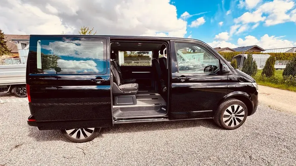 Gebraucht VW Multivan 150 PS (110 kW) 2020 Schwarz Van / Kleinbus