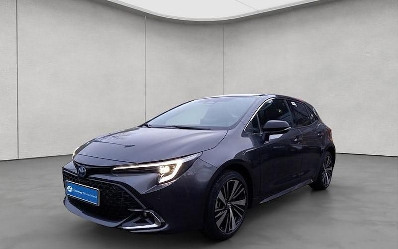 Grau Neu 2025 Toyota Corolla Kombi | 30.990 € - Bild 1/4