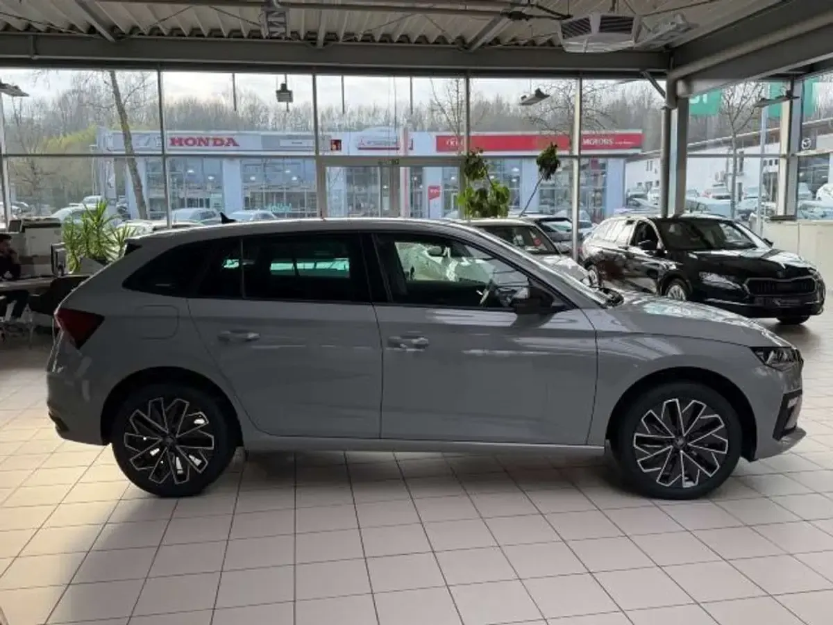Neu Skoda 110 R 150 PS (110 kW) 2026 Steelgrau Limousine