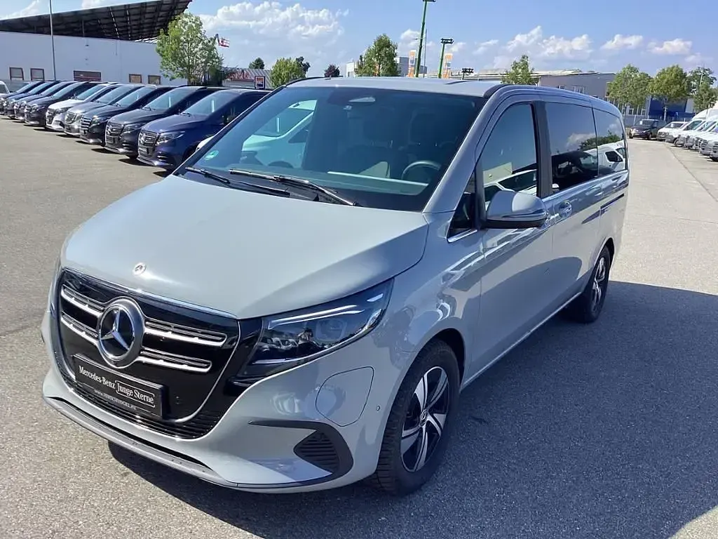 Gebraucht Mercedes EQV300 Avantgarde 150 kW (204 PS) 2025 Grau Van / Kleinbus