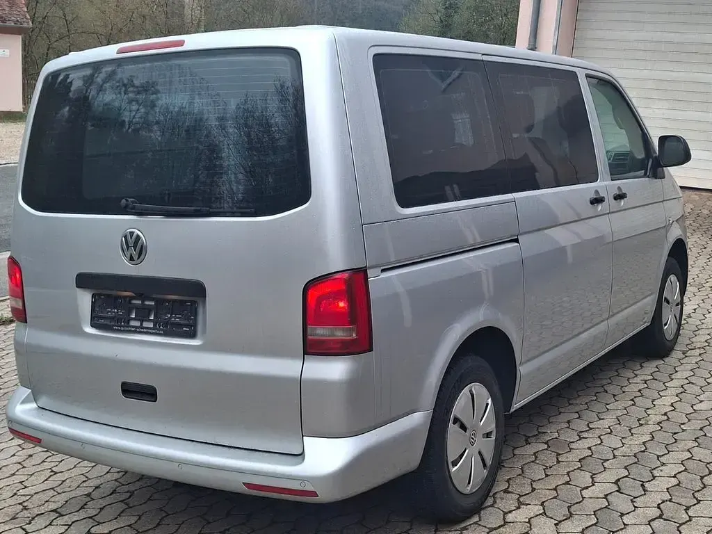 Gebraucht VW Multivan Startline 140 PS (102 kW) 2014 Silber Van / Kleinbus