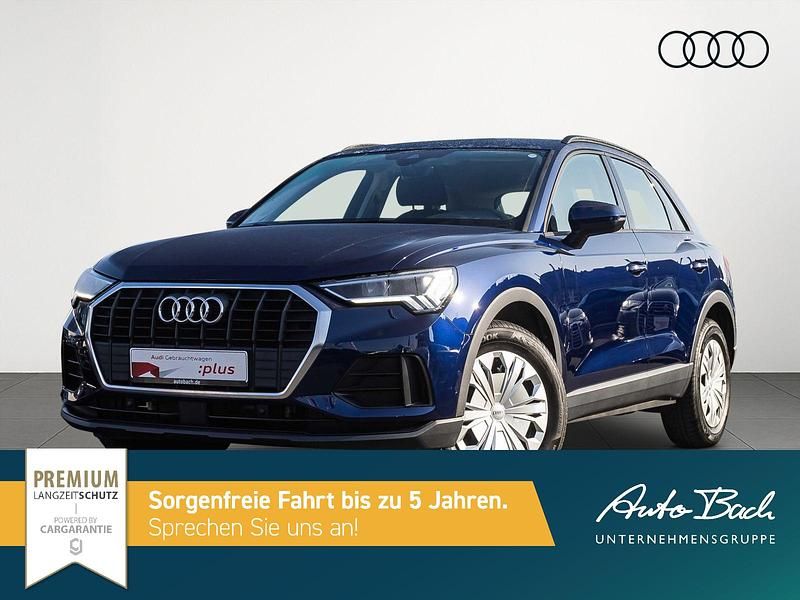 Gebraucht Audi Q3 Ambiente 150 PS (110 kW) 2023 Navarrablau metallic SUV