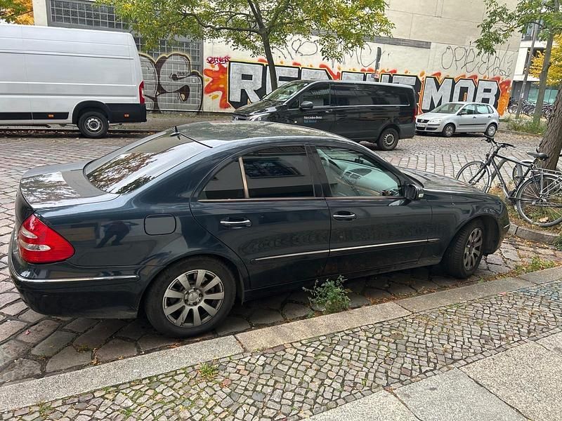 Gebraucht Mercedes E320 224 PS (164 kW) 2003 Schwarz Limousine