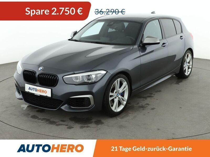 Grau Gebraucht 2019 BMW M140 M Sport Limousine | 32.680 € (Guter Preis) - Bild 1/3