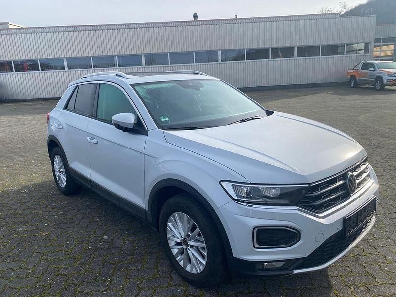 White silver metallic Gebraucht 2021 VW T-Roc Style SUV | 21.980 € (Guter Preis) - Bild 1/4