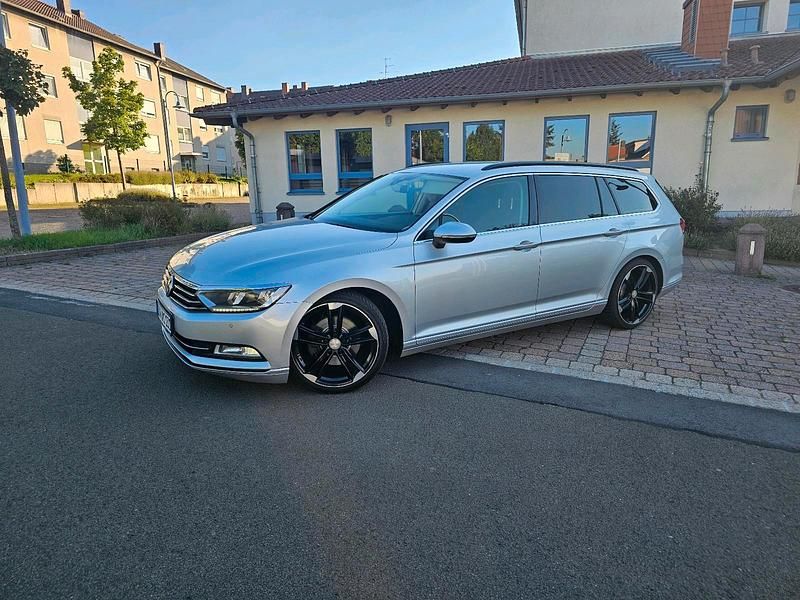 Silber Gebraucht 2015 VW Passat Kombi | 9.499 € (Fairer Preis) - Bild 1/4