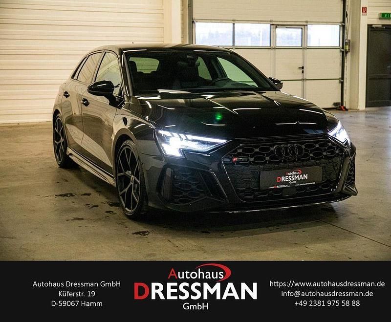 Gebraucht Audi RS3 Sport 400 PS (294 kW) 2022 Mythosschwarz metallic Limousine