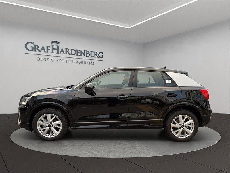 Gebraucht Audi Q2 S-Line 150 PS (110 kW) 2025 Mythosschwarz metallic SUV