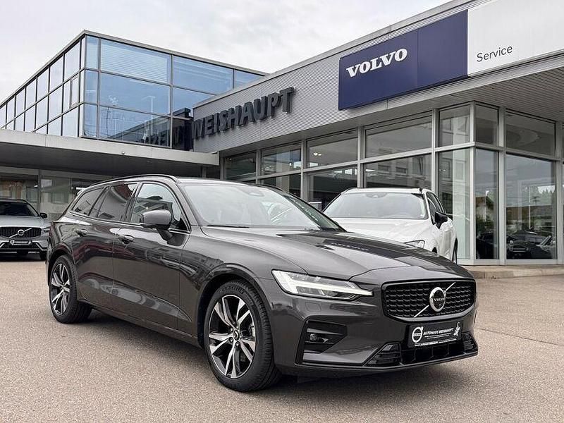 Gebraucht Volvo V60 Plus 197 PS (144 kW) 2025 Grau Kombi