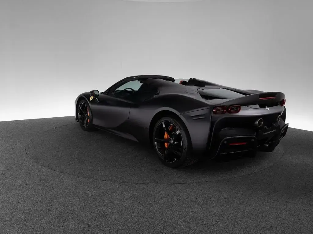Gebraucht Ferrari SF90 2024 Schwarz Cabrio