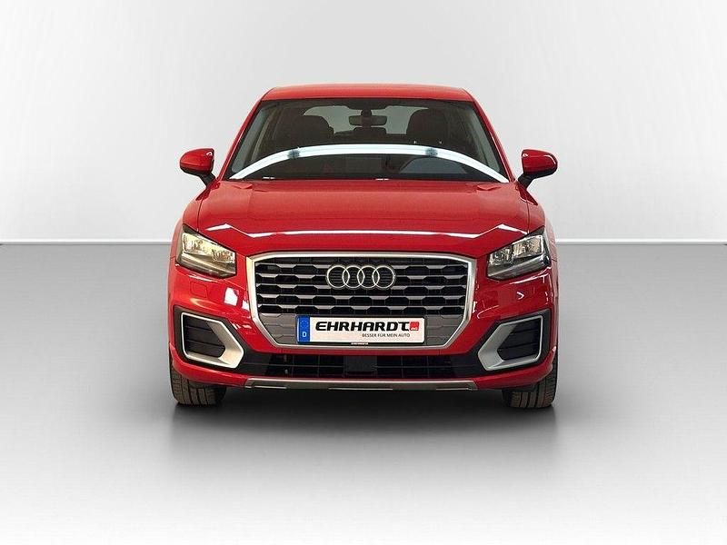 Gebraucht Audi Q2 Sport 150 PS (110 kW) 2019 Rot SUV