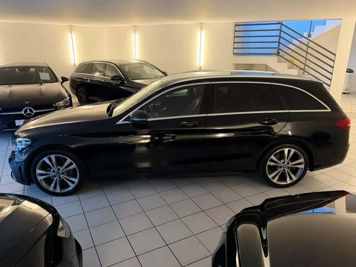 Gebraucht Mercedes C220 AMG line 194 PS (142 kW) 2019 Schwarz Kombi
