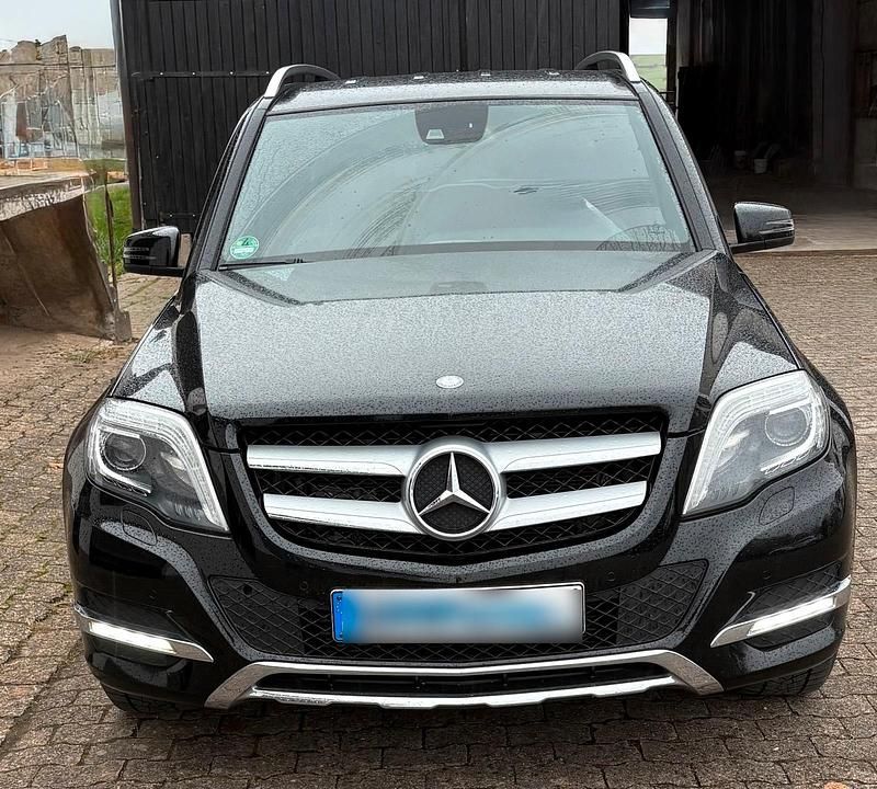 Schwarz Gebraucht 2013 Mercedes GLK250 SUV | 15.999 € (Fairer Preis) - Bild 1/4