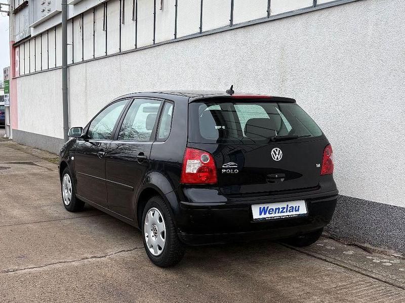 Gebraucht VW Polo Comfortline 75 PS (55 kW) 2004 Schwarz Kleinwagen
