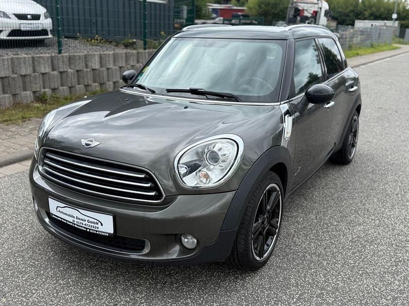 Grau Gebraucht 2011 Mini Cooper D Countryman SUV | 5.890 € (Guter Preis) - Bild 1/4