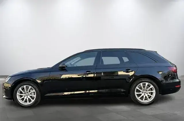 Gebraucht Audi A4 Basis 190 PS (139 kW) 2018 Brillantschwarz Kombi