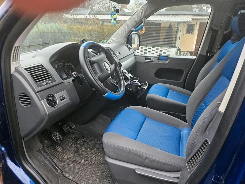 Gebraucht VW Multivan Trendline 174 PS (127 kW) 2004 Blau Van