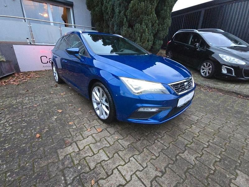 Blau Gebraucht 2019 Seat Leon ST FR Kombi | 13.990 € (Superpreis) - Bild 1/4