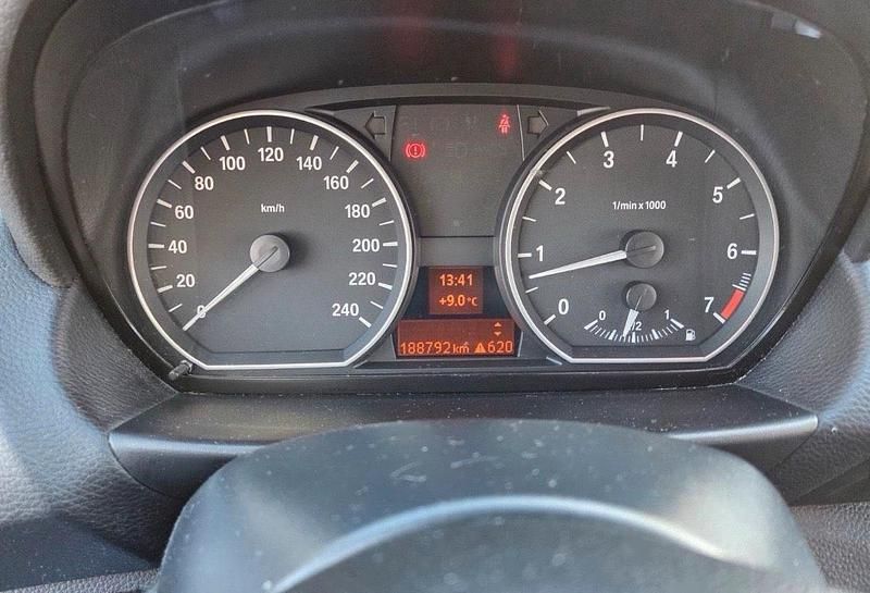 Gebraucht BMW 116 2012 Weiß Kleinwagen