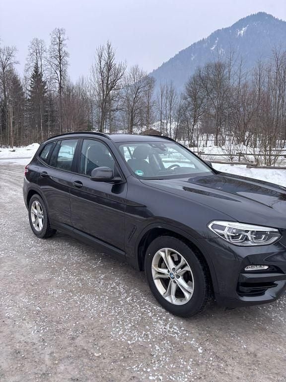 Grau Gebraucht 2019 BMW X3 SUV | 28.000 € (Fairer Preis) - Bild 1/4