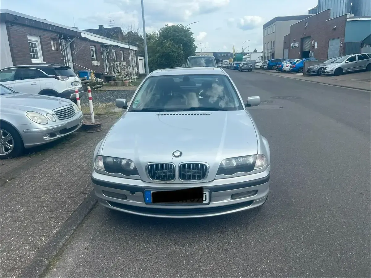 Occasion BMW 323 170 ch (125 kW) 2000 Argent Berline
