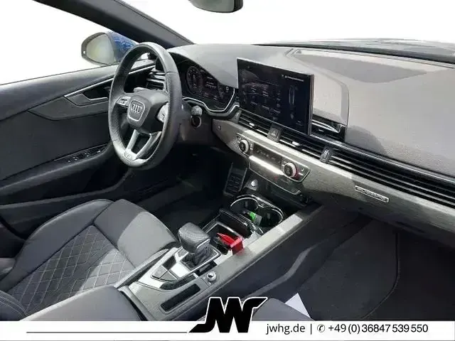 Gebraucht Audi A4 S-Line 204 PS (150 kW) 2023 Navarrablau metallic Kombi