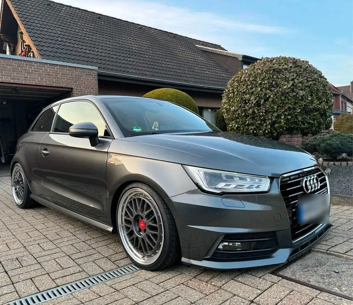 Gebraucht Audi A1 S-Line 125 PS (91 kW) 2017 Grau Kleinwagen
