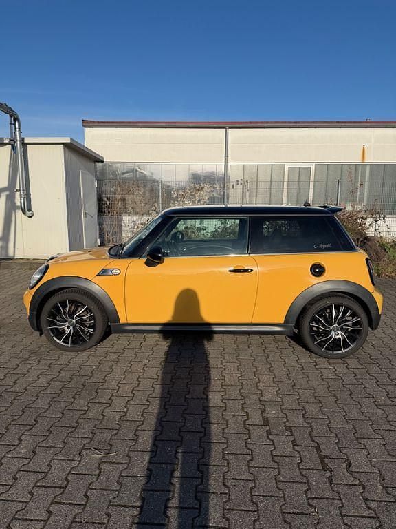 Second-hand Mini Cooper S 174 CP (127 kW) 2008 Galben Hatchback