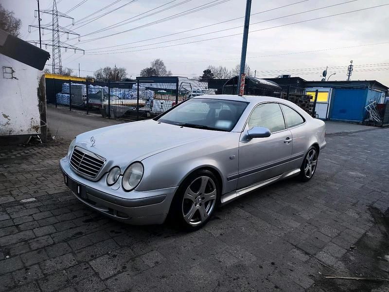 Gebraucht Mercedes CLK430 279 PS (205 kW) 2000 Silber Coupé