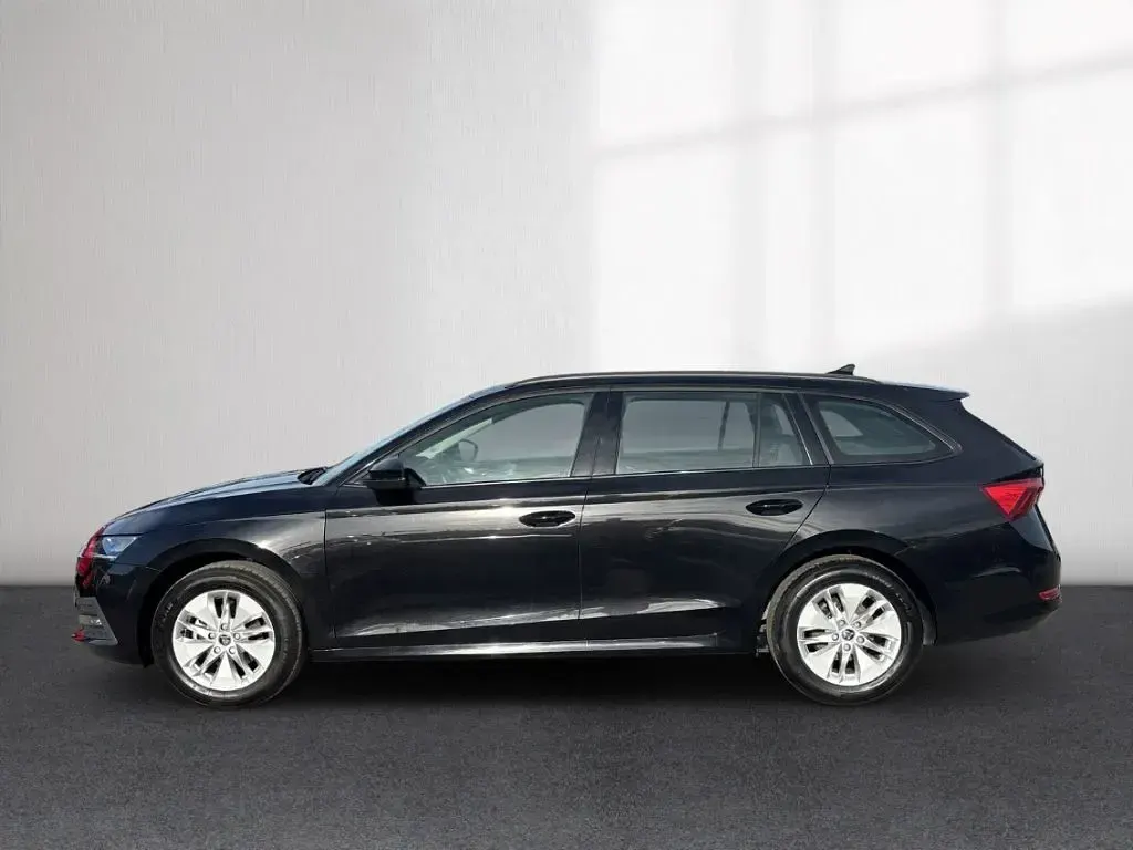 Gebraucht Skoda Octavia Ambition 116 PS (85 kW) 2022 Schwarz Kombi