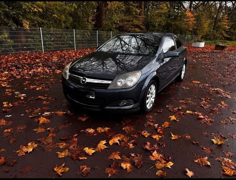 Grau Gebraucht 2009 Opel Astra Coupé | 1.299 € (Superpreis) - Bild 1/3