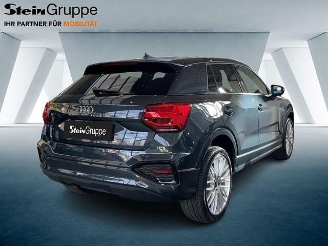 Neu Audi Q2 Advanced Plus 150 PS (110 kW) 2025 Manhattangrau metallic SUV