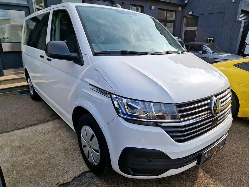 Gebraucht VW T6.1 Family 150 PS (110 kW) 2021 Weiß Van