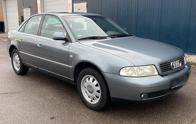Gebraucht Audi A4 101 PS (74 kW) 1999 Limousine
