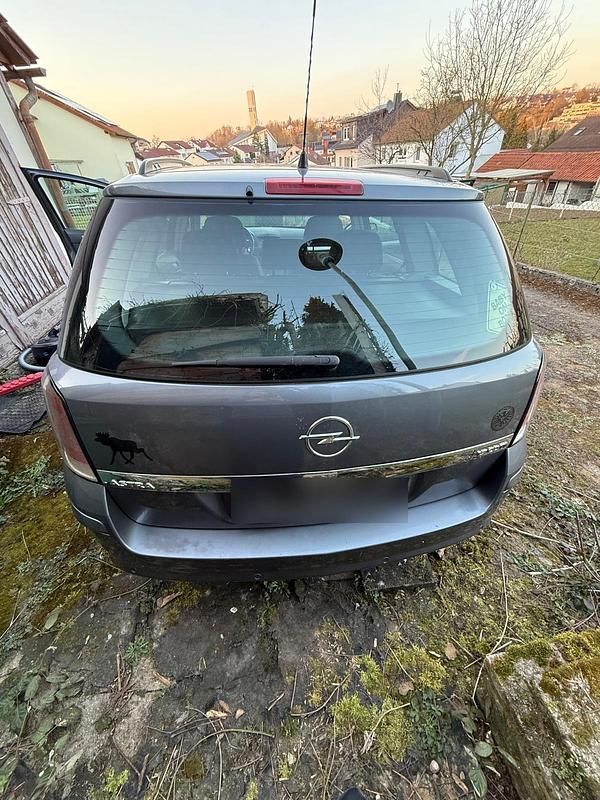 Gebraucht Opel Astra 101 PS (74 kW) 2005 Grau Kombi