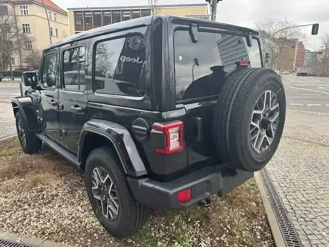 Gebraucht Jeep Wrangler Sahara 272 PS (200 kW) 2025 Black (5ca) SUV
